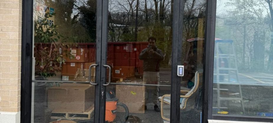 glass repair specialists