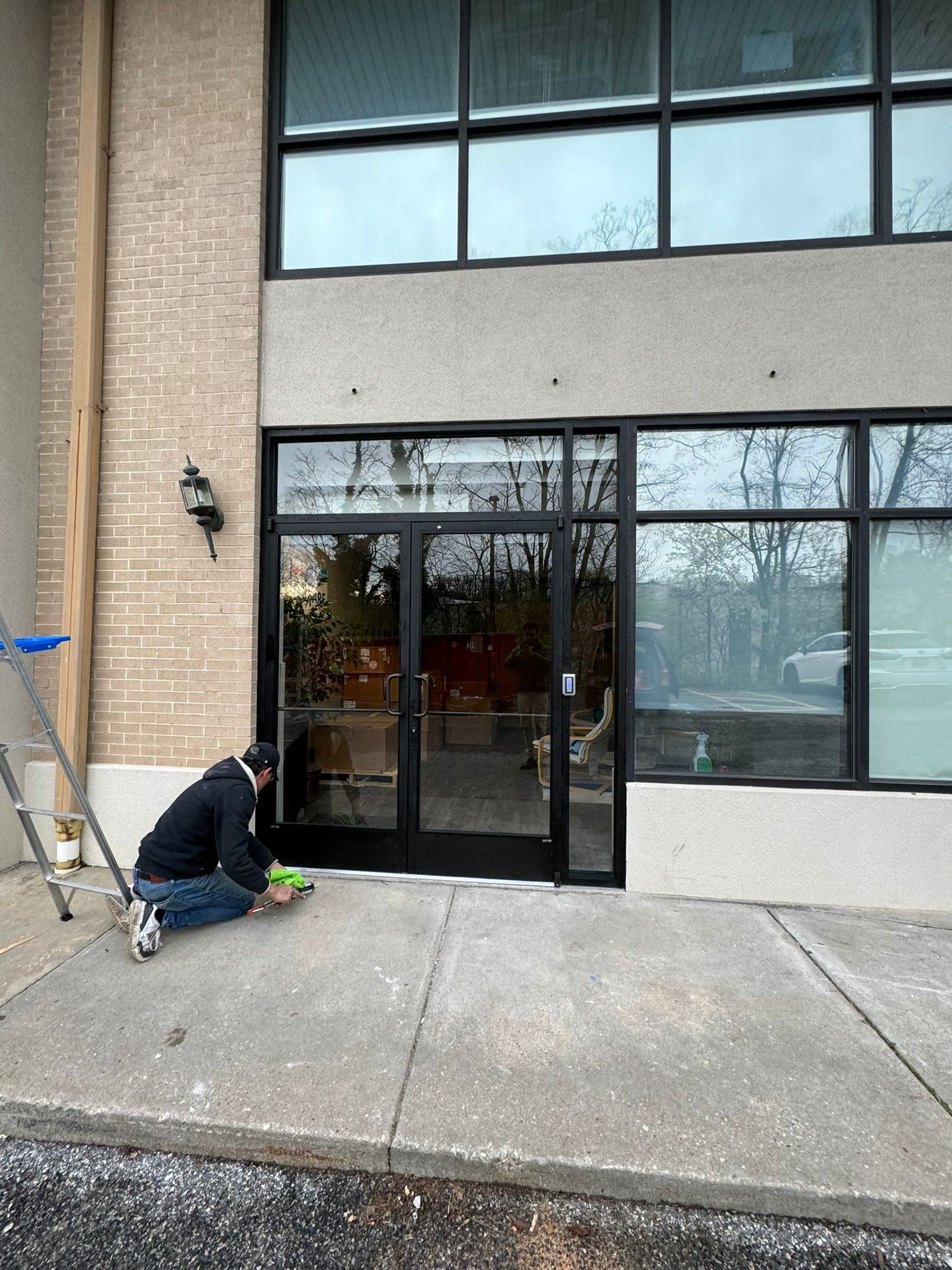 Trusted Experts for Fast and Reliable Glass Repair Near You in Virginia